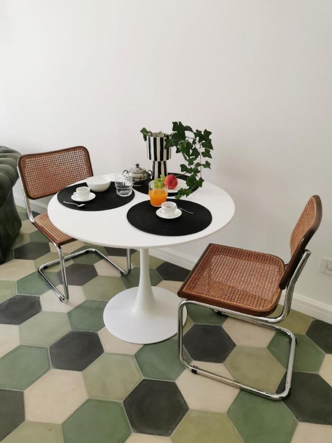 Coniger 4 Casa Vacanze In Centro Lecce Con Wi-Fi E Smart Tv Bagian luar foto