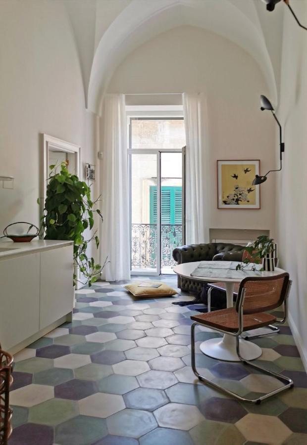 Coniger 4 Casa Vacanze In Centro Lecce Con Wi-Fi E Smart Tv Bagian luar foto