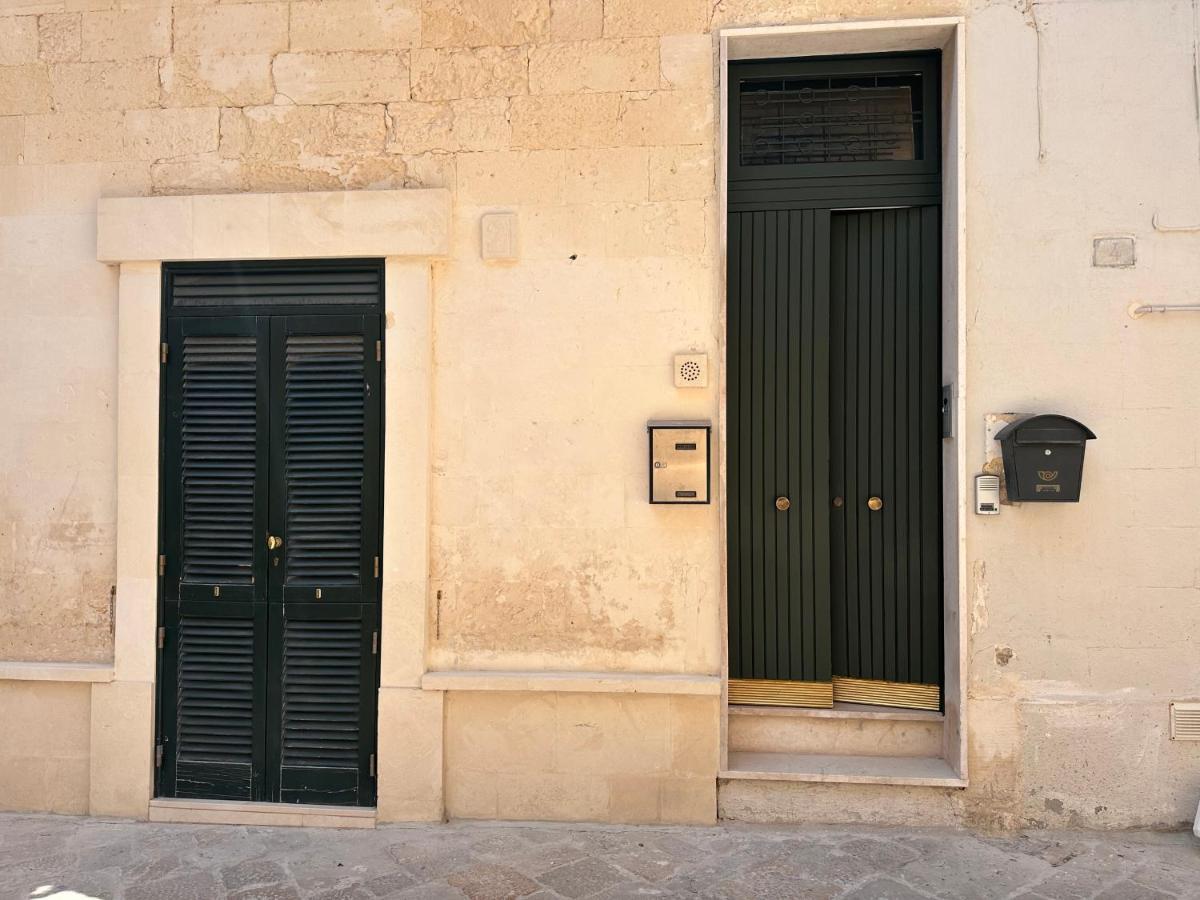 Coniger 4 Casa Vacanze In Centro Lecce Con Wi-Fi E Smart Tv Bagian luar foto